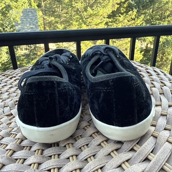 Sea Vees Monterey Sneaker Crush US 7 Black Velvet Lace Up Low Round Toe - Picture 8 of 16